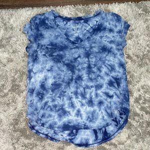 This is a soft and sexy shirt from American Eagle Size Small in a dark blue